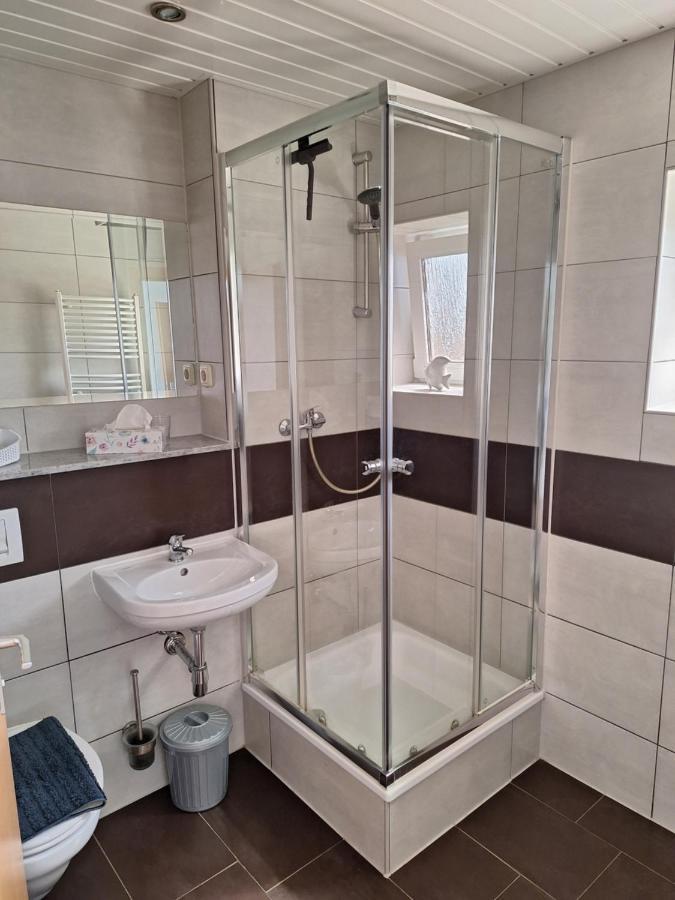 Gaststaette Und Pension Zur Schiene Merseburg Buitenkant foto