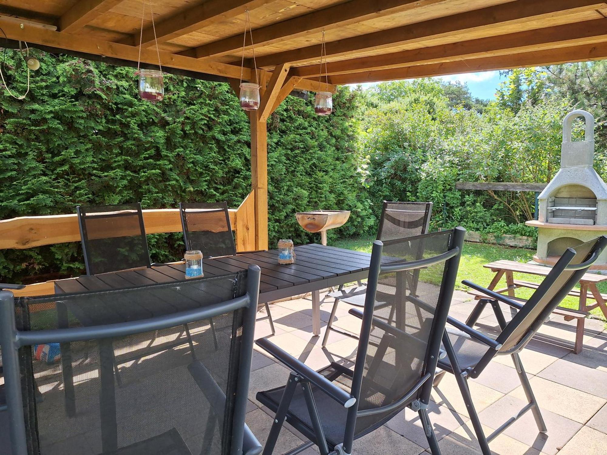 Gaststaette Und Pension Zur Schiene Merseburg Buitenkant foto